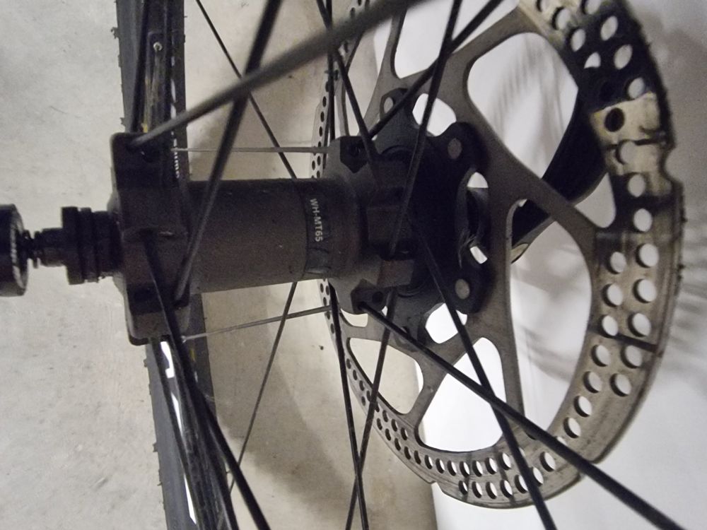 Shimano MT65 Vorderrad Comprare su Ricardo