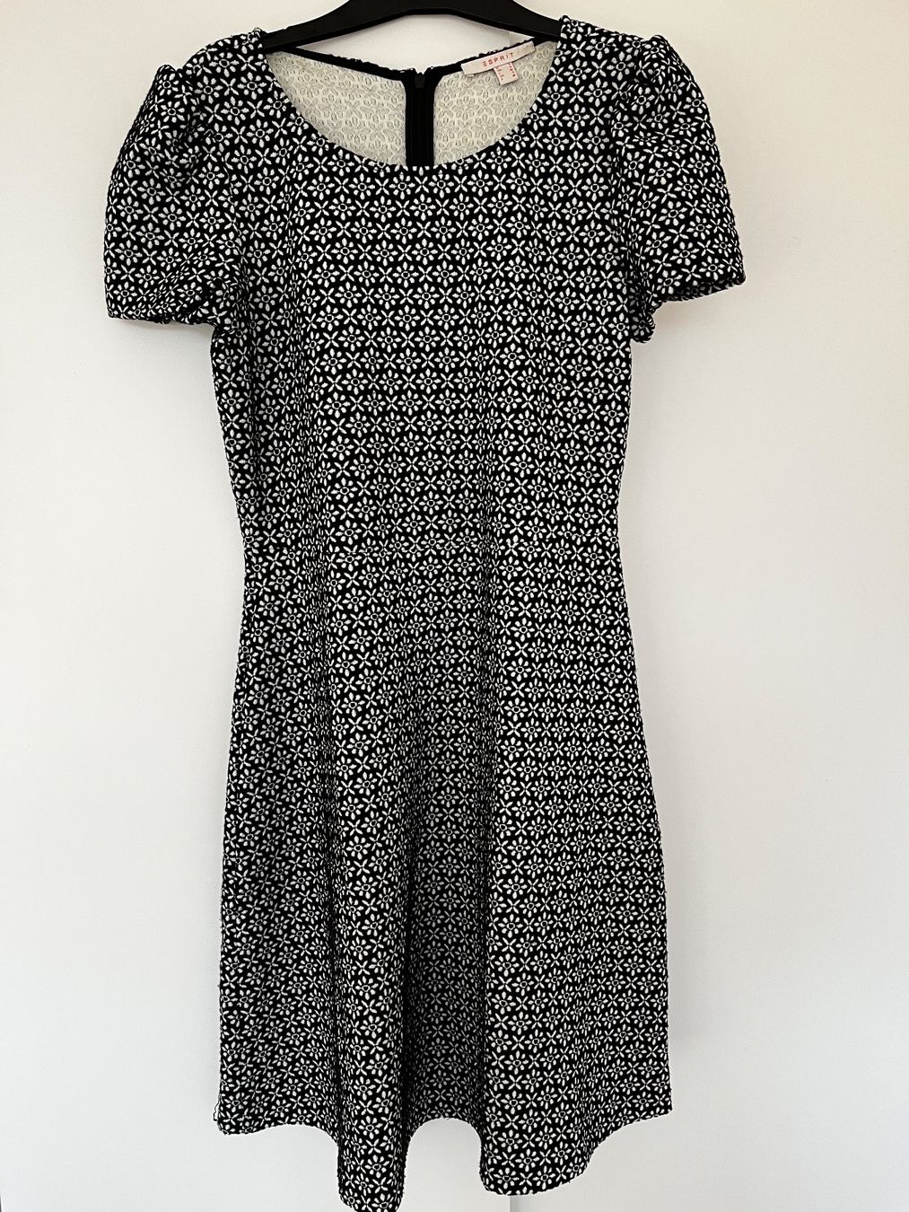 Esprit Vestiti: Robe Esprit, taille S – Usato da Romont FR venduto da cat_j6ww