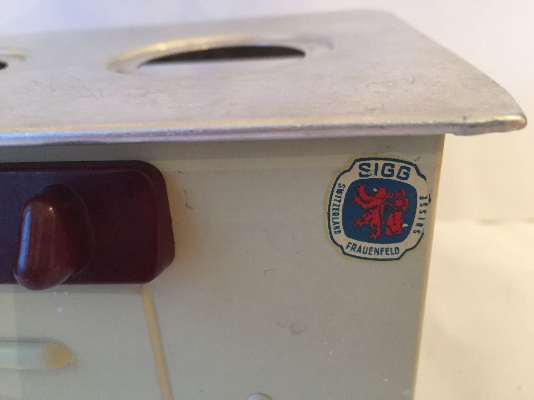 Sigg Giocattoli: SIGG Kochherd 2 Platten Puppenküche – Usato da Gerlikon venduto da jabadabadu