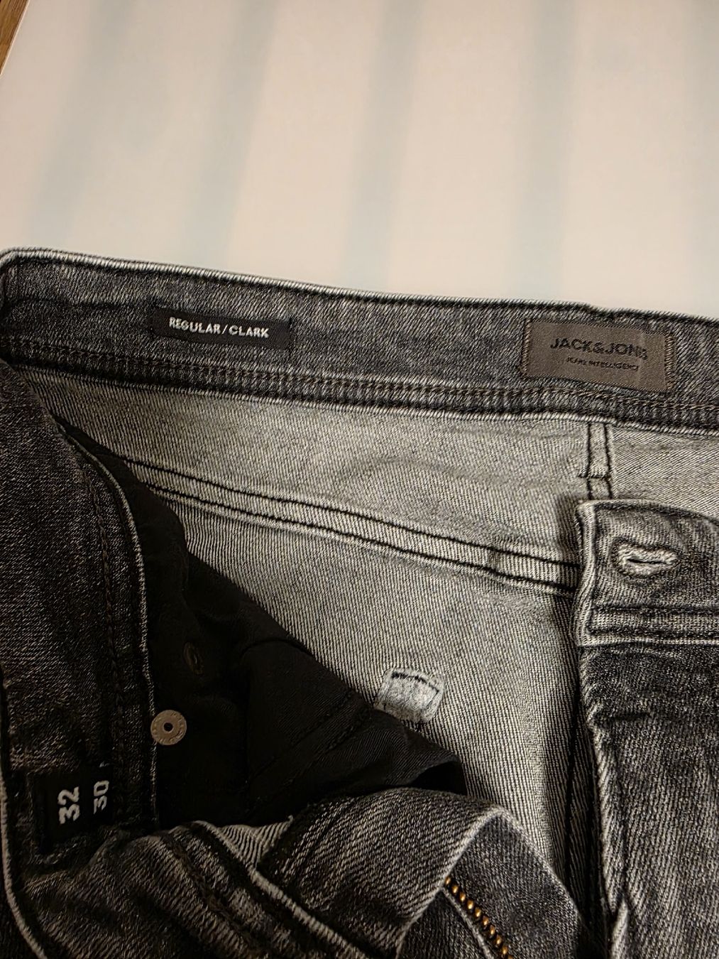 Jeans: Jeans Jack&Jones 32,30 – Usato da Luzern venduto da luzri 1