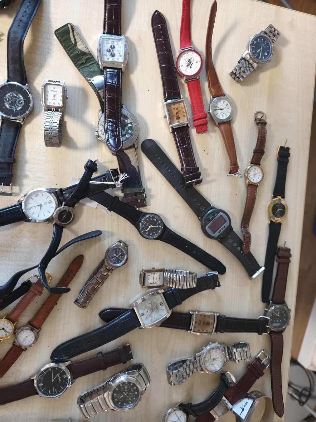 Uhren: Armbanduhr lot – Gebraucht aus Kreuzlingen von dad_9x7b