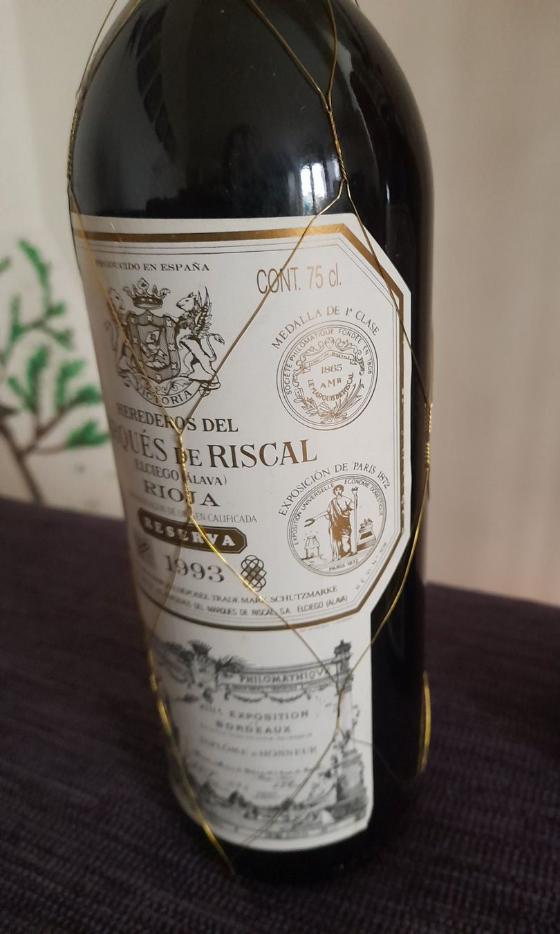 Rioja Vino: 2 Fl. 1993 Marques de Riscal Reserva, Rioja – Nuovo (secondo la descrizione) da Olten venduto da Sonntag.33 2
