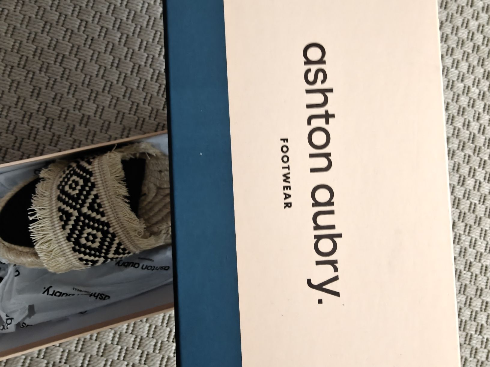 Scarpe da donna: Ashton Aubry Sandale, Gr. 37, Sommer-Look – Nuovo e nell'imballaggio originale da Zürich venduto da reb_5rb6 2
