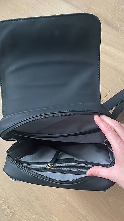 Kapten & Son Zaini: Kapten and son Tromso Small Cream Black – Nuovo (secondo la descrizione) da Jonschwil venduto da JAN-STD 2
