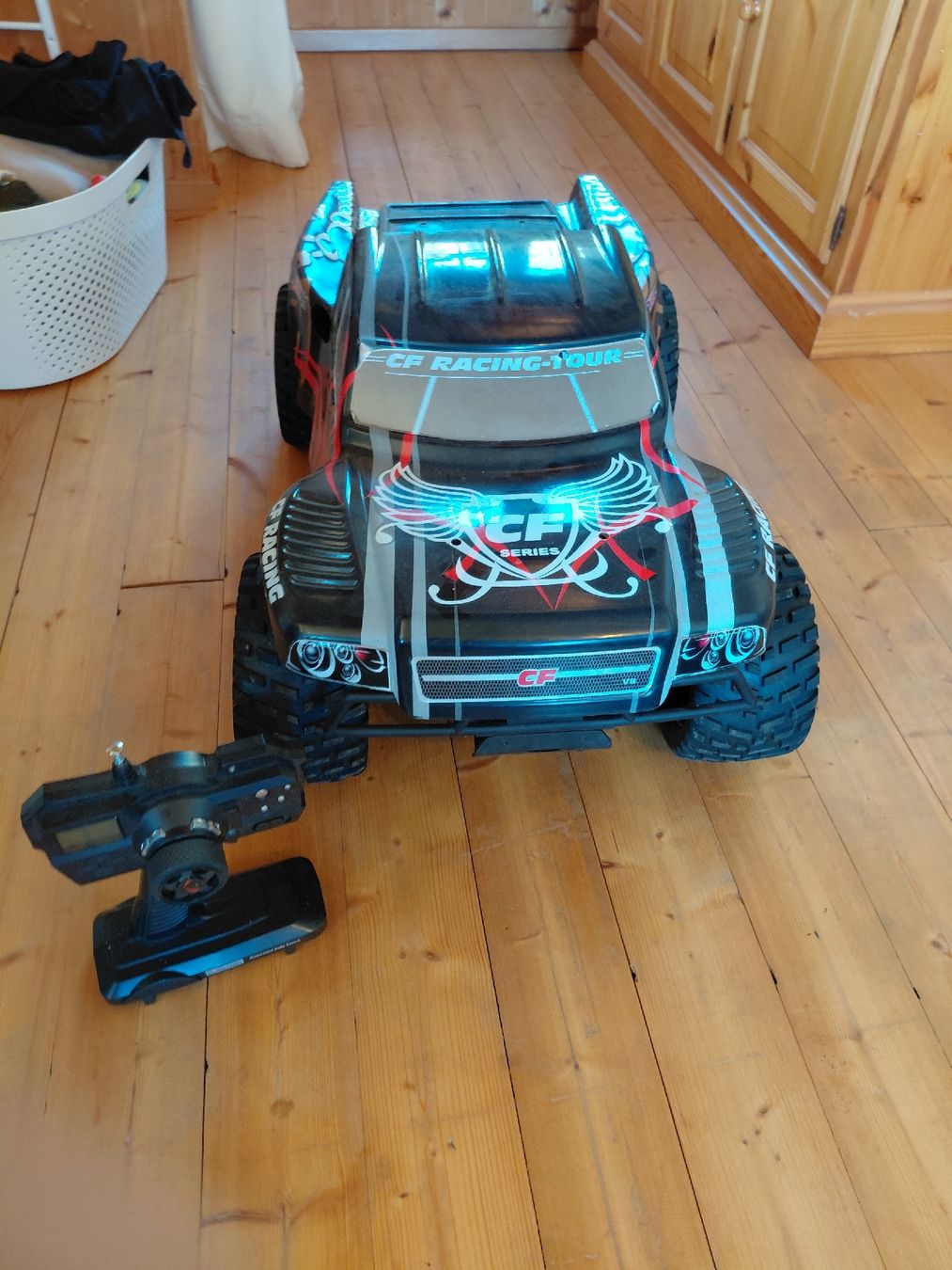 Modellismo RC: RC 1/5 2 Takt Car – Usato da Sax venduto da Ueli1995 1