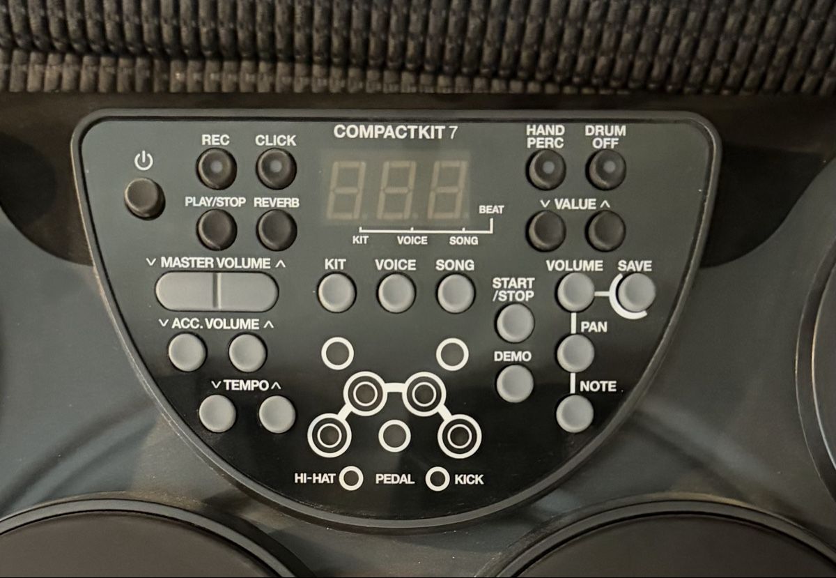 Alesis Instruments de musique: Alesis E-Drum CompactKit 7  – D'occasion à Schaffhausen par ram_667r 2