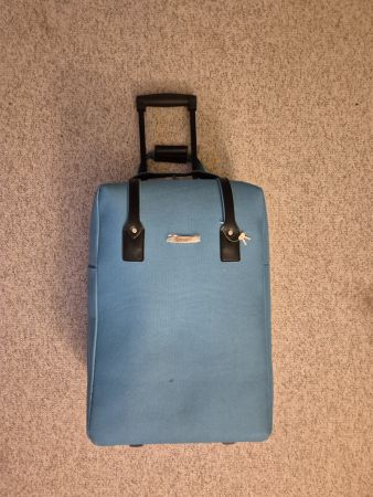 Rollkoffer mit Reissverschluss leicht , 2,4kg