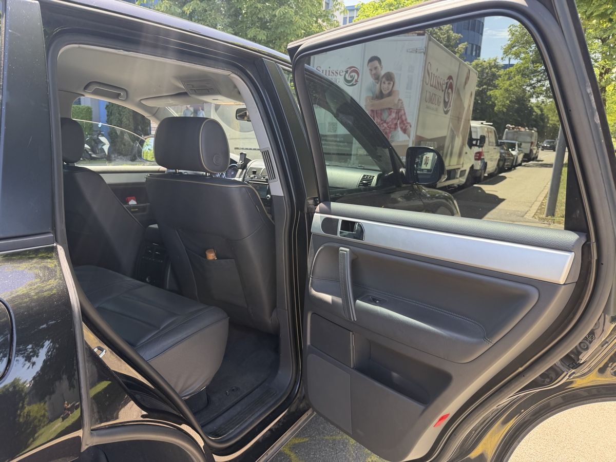 VW Automobili: VW Touareg 3.0Tdi 240Ps – Usato da Dübendorf venduto da Luis-330 5