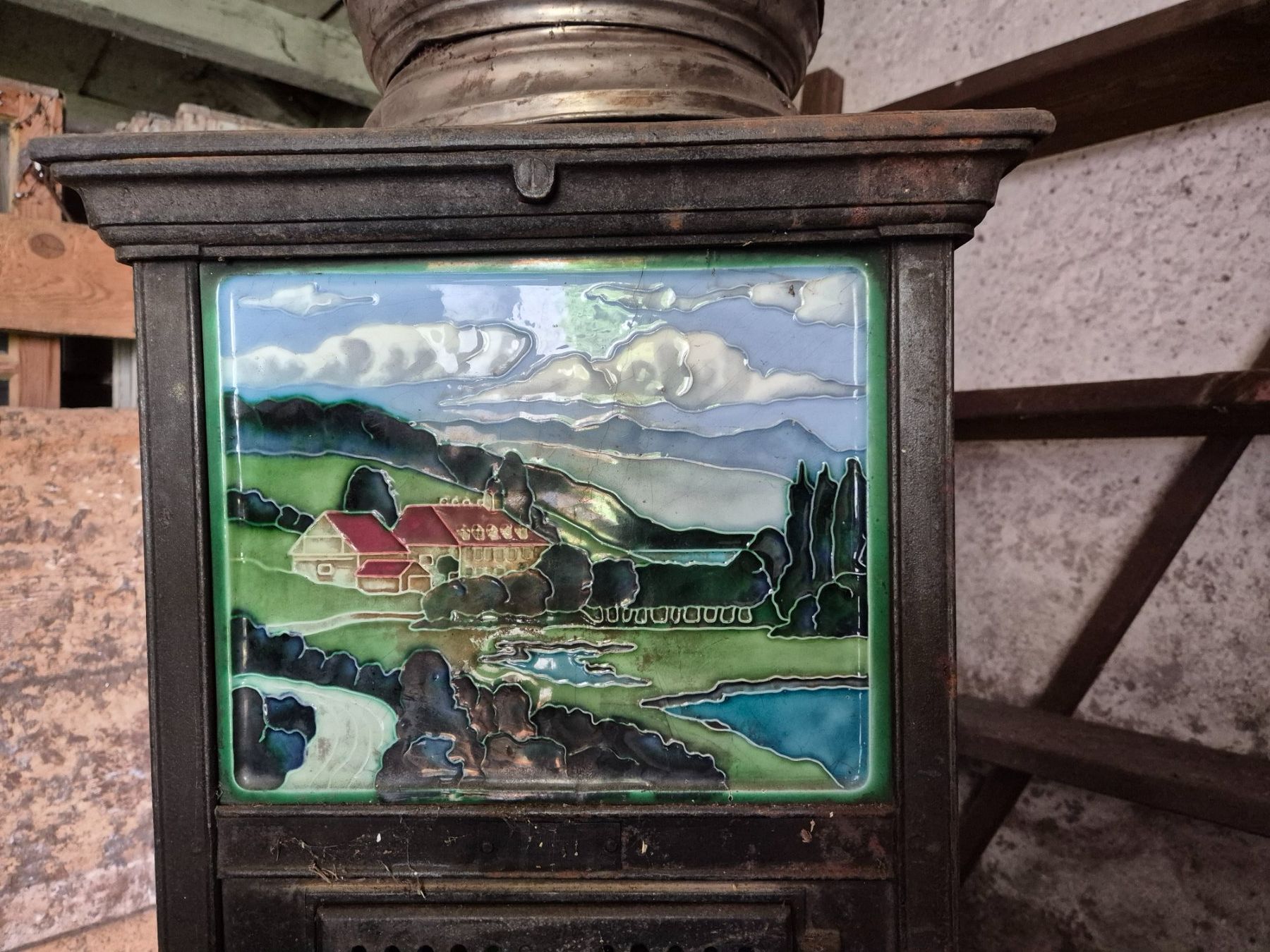 Altri mobili d'antiquariato: Antiker Standofen mit Kacheln – Difettoso da Montagne de Courtelary venduto da SchildiOlga 1
