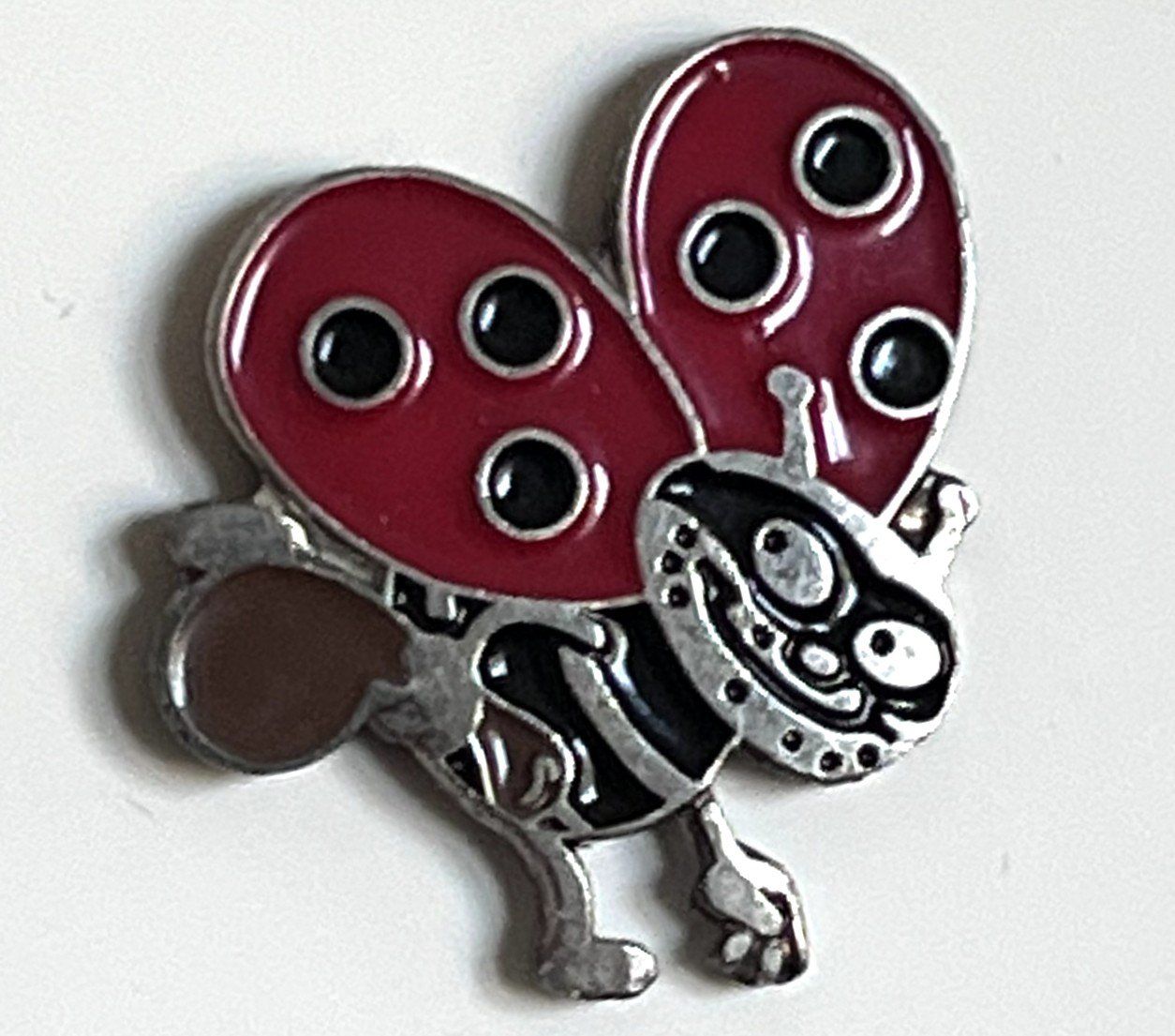 Plaquettes & Badges: Pin Käfer – D'occasion à Kriens par TSCH1