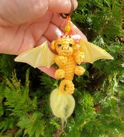 Handgemachter Schlüsselanhänger gehäkelter Drache Fantasy