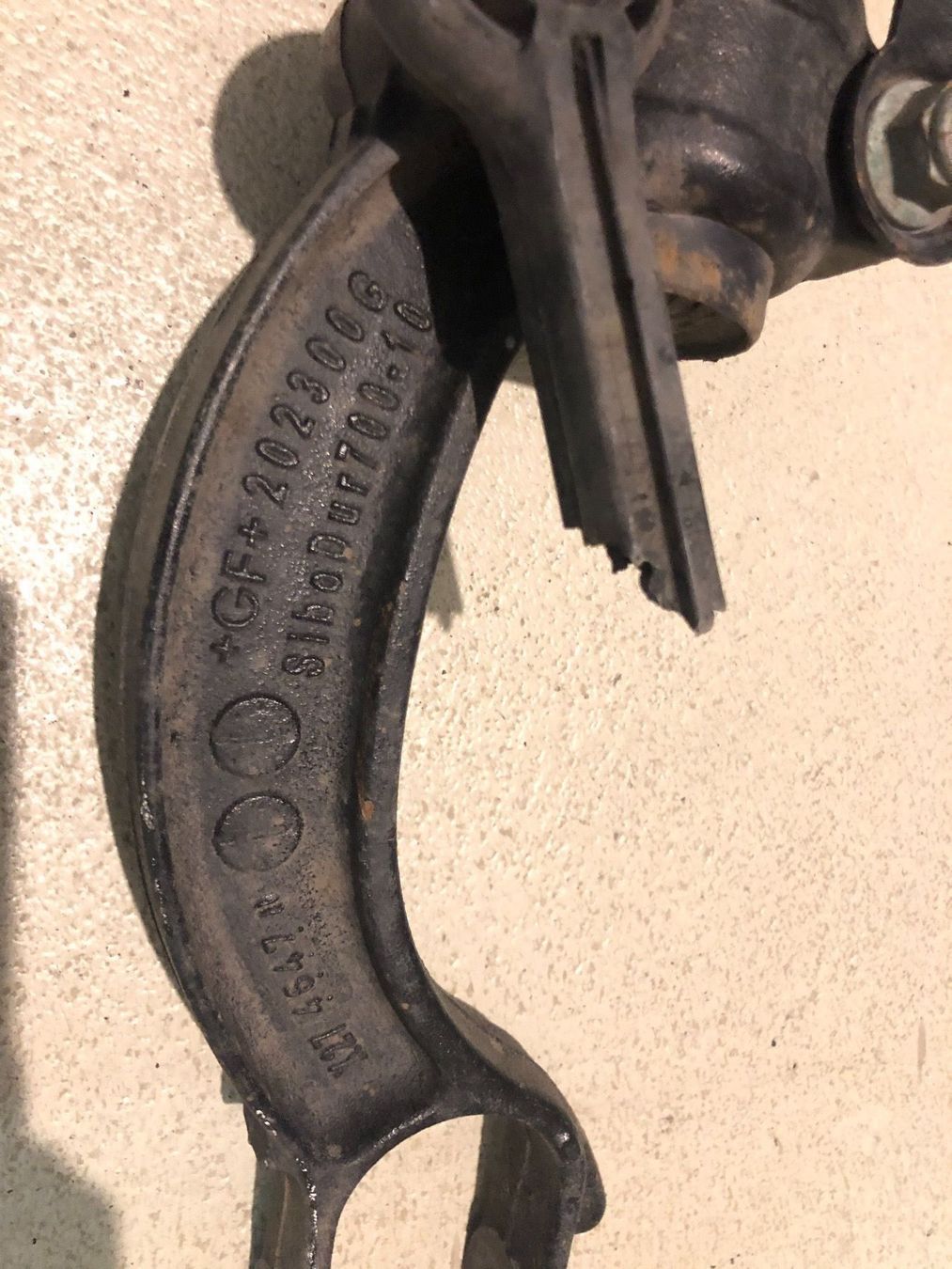 Audi Tutti pezzi di ricambio auto: Stossdämpfer Audi A6 – Usato da Staffelbach venduto da Corvair1 3