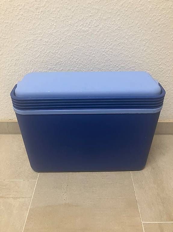 Kühlschränke & Kühlen: Blaue Kühltasche – Gebraucht aus Zürich von lam_8mxt