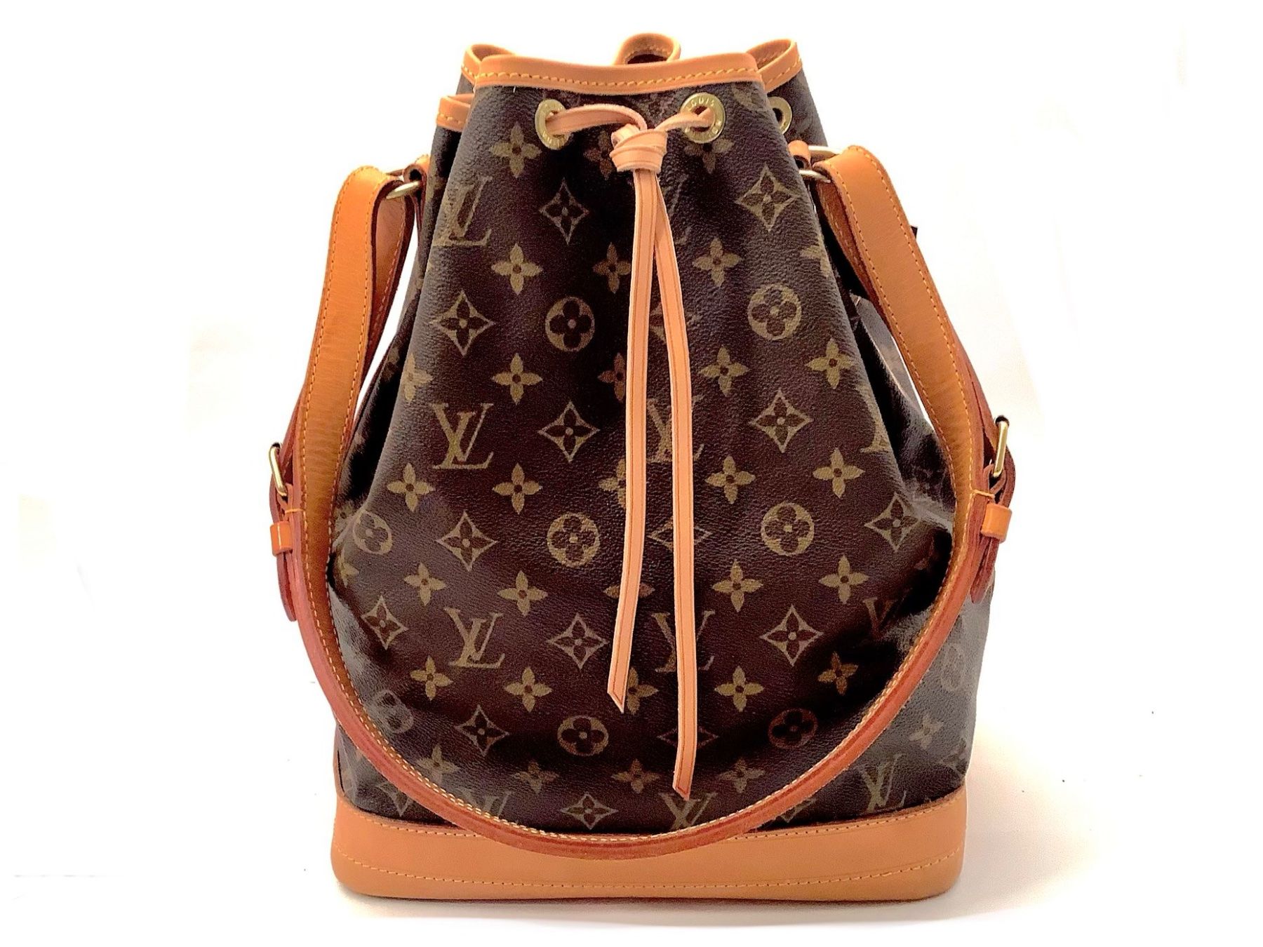 Louis Vuitton Borse da donna: Louis Vuitton Noe Grand Monogram top fit – Nuovo (secondo la descrizione) da Küsnacht ZH venduto da Vuit-on