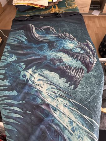T-Shirt Drache Motiv Grösse XL guter Zustand