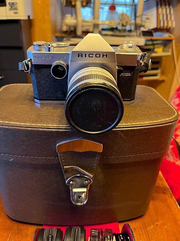 Fotocamera: Macchina fotografica RICOH – Usato da Bellinzona venduto da Embe 2