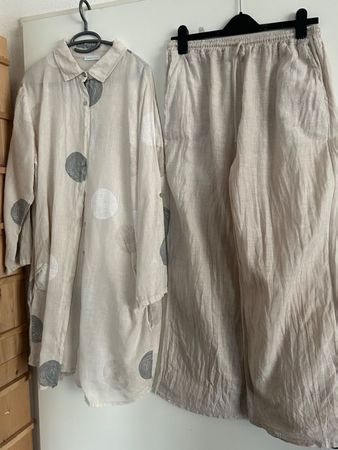 Jacke/Bluse und Hosen beide Leinen, Gr. L