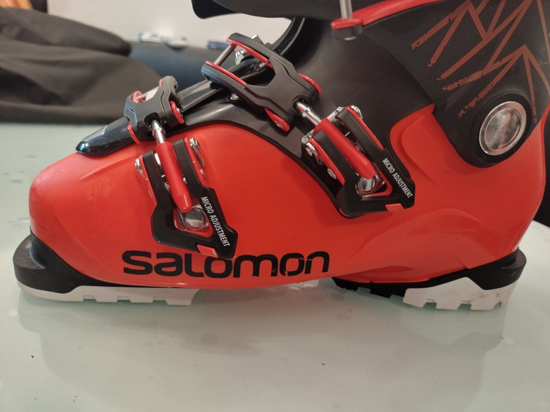 Salomon Sci: Chaussure de ski Salomon 26.5 pointure 41 – Usato da Bévilard venduto da nadmat