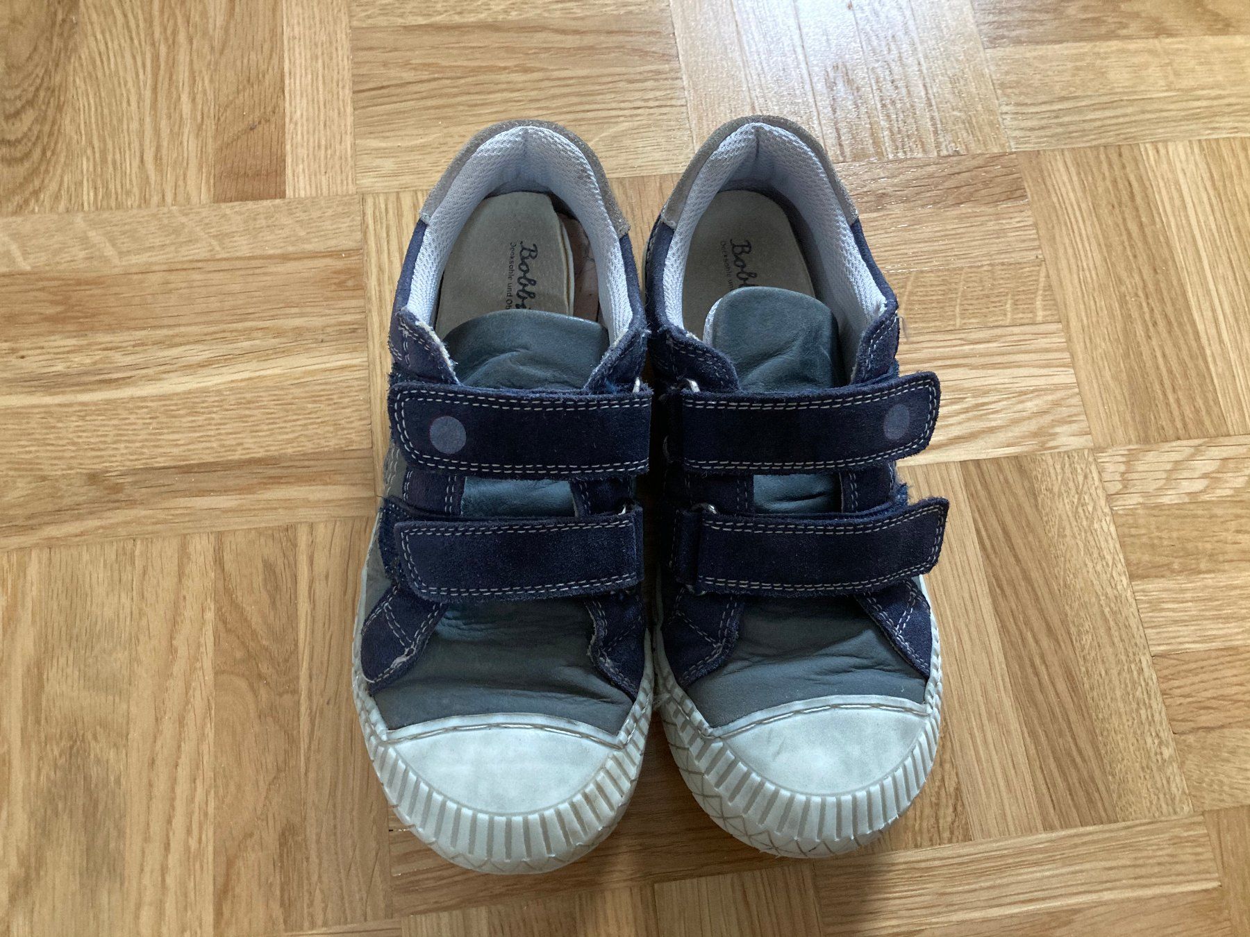Scarpe per ragazzi: Kinder Schuhe Leder Klettverschluss Gr. 30, neuwertig – Nuovo (secondo la descrizione) da Winterthur venduto da nelead 1