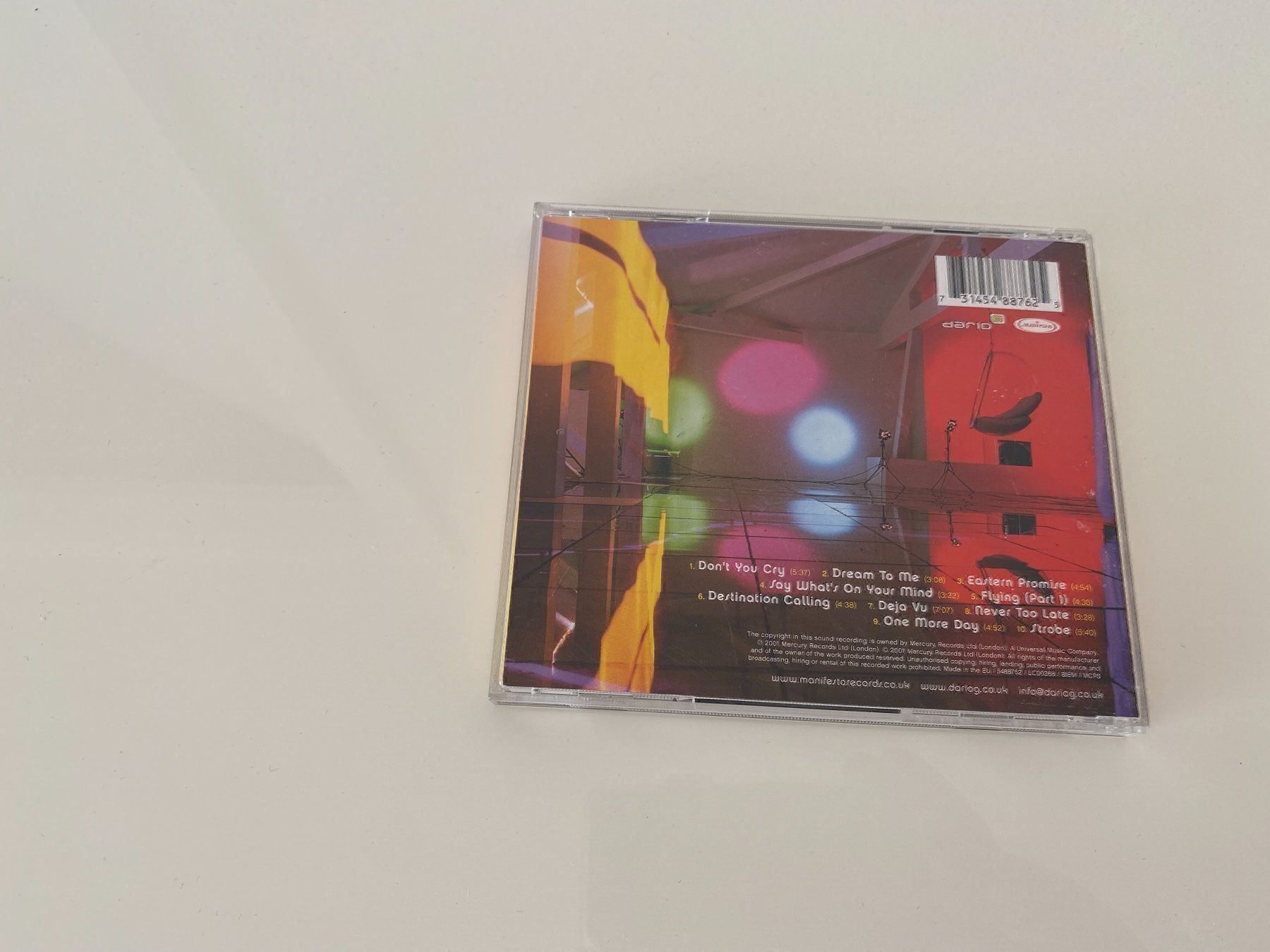 CDs: Dario, In Full Colour, CD – Gebraucht aus Lausanne von Sittingredbull 1