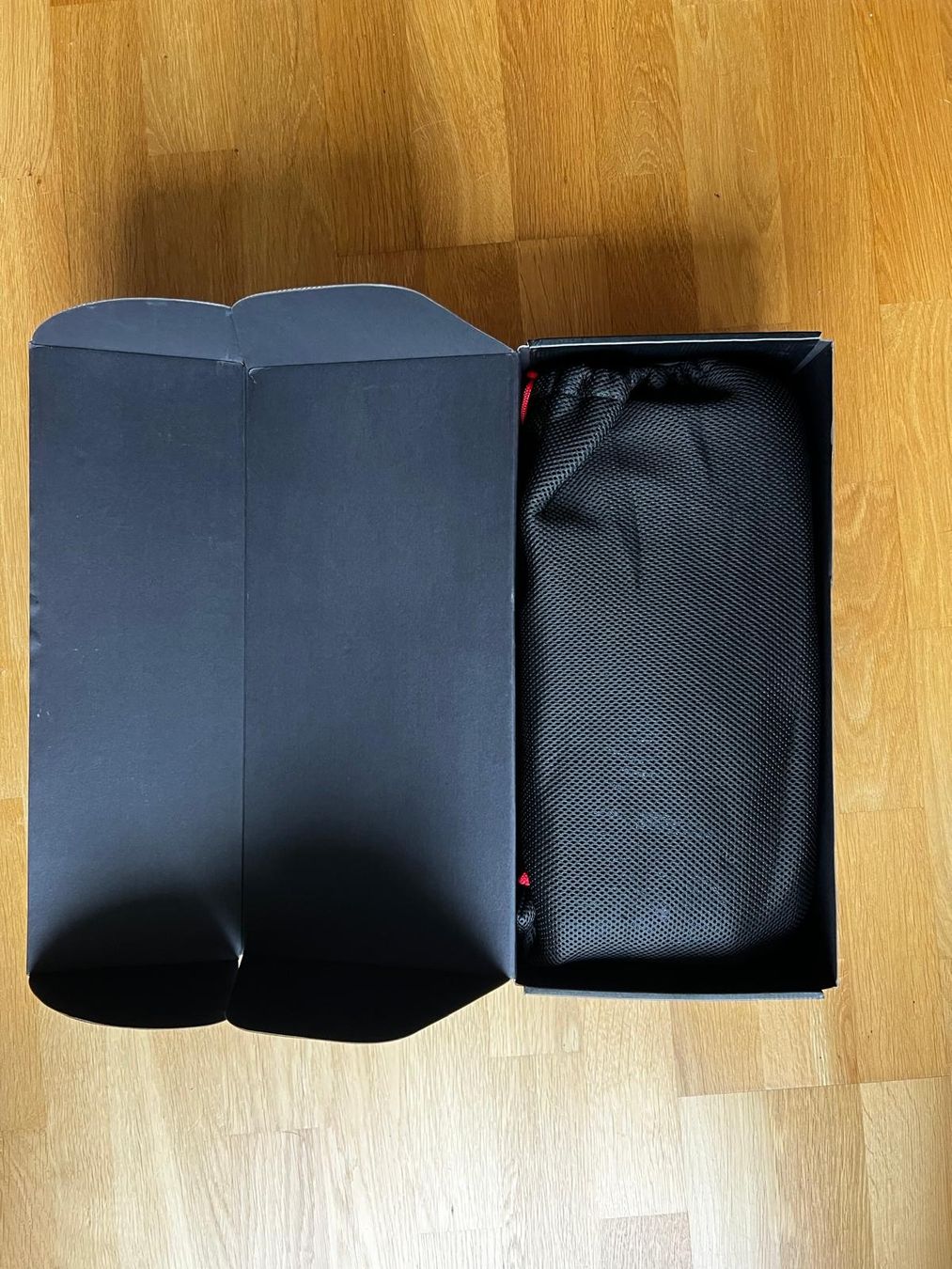 Guanti & manicotti: 16oz Smart Boxhandschuhe mit Motion Sensor, neu und ovp – Nuovo e nell'imballaggio originale da Schlieren venduto da Wizza 3