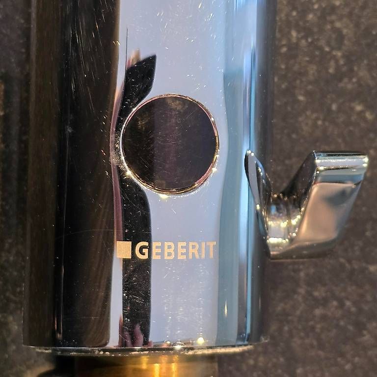 Rubinetteria: Geberit Wasserhahn – Usato da Pfeffingen venduto da rov_9frp 3