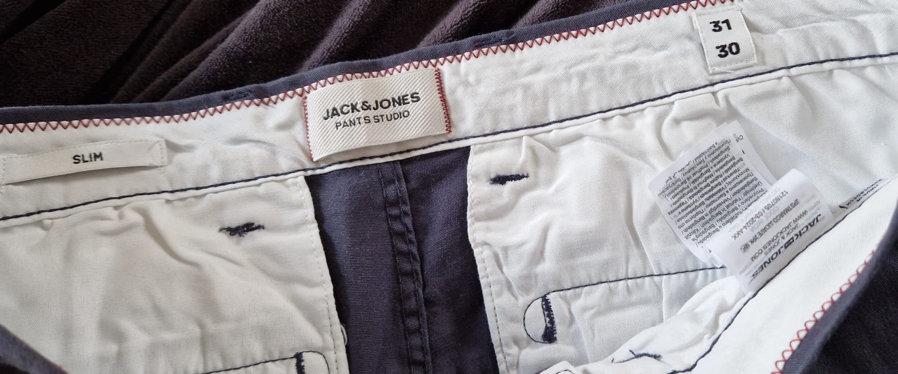 Jack & Jones Pantaloni: Pantalon Jack & Jones Slim 31/30 – Usato da Epalinges venduto da Ozili 2
