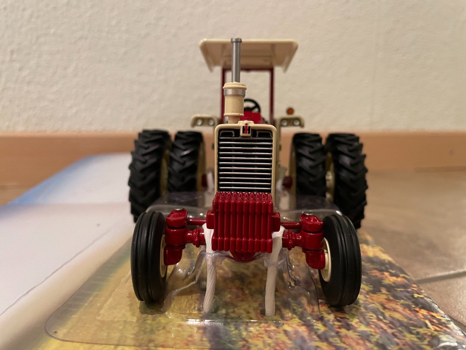 Case IH Trattori: Case IH Farmall 1206 – Nuovo e nell'imballaggio originale da Kreuzlingen venduto da Stefan1150 1