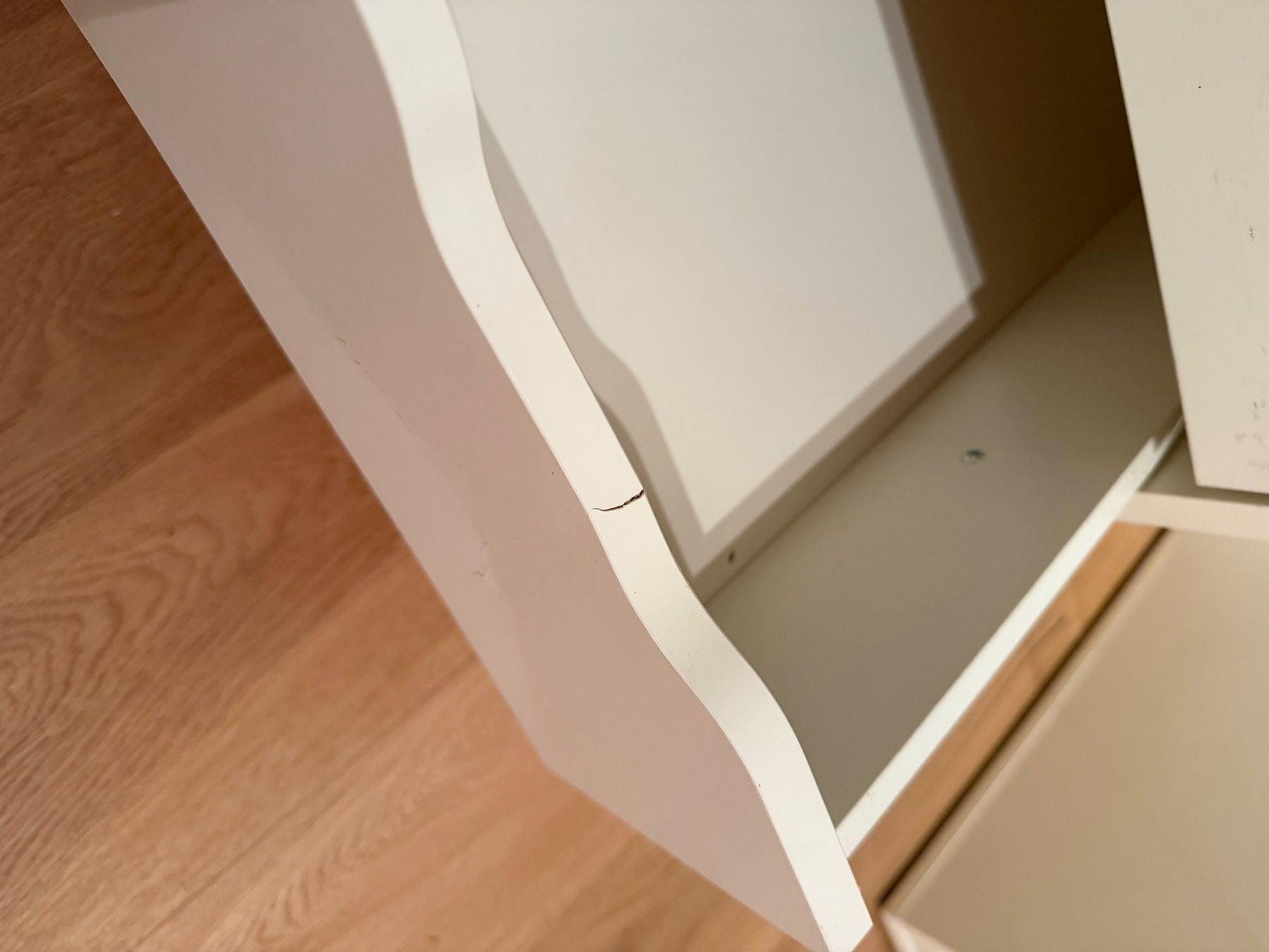 Ikea Schreibtische: Pult mit Glasplatte – Gebraucht aus Wiesendangen von Aliinahr 4
