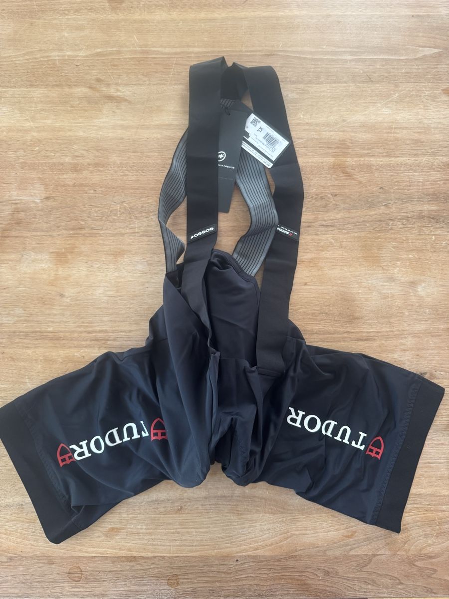 Hosen: Fahreadhose Assos XL – Neu und originalverpackt aus Sursee von sim_meier