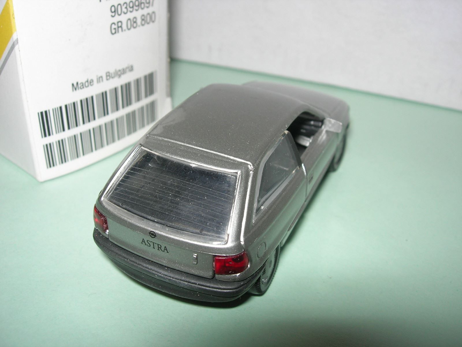 Opel Modellini d'auto: Opel Astra * Gama 1:43 – Nuovo e nell'imballaggio originale da Hornussen venduto da Amw 2