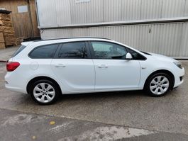 Opel Astra J