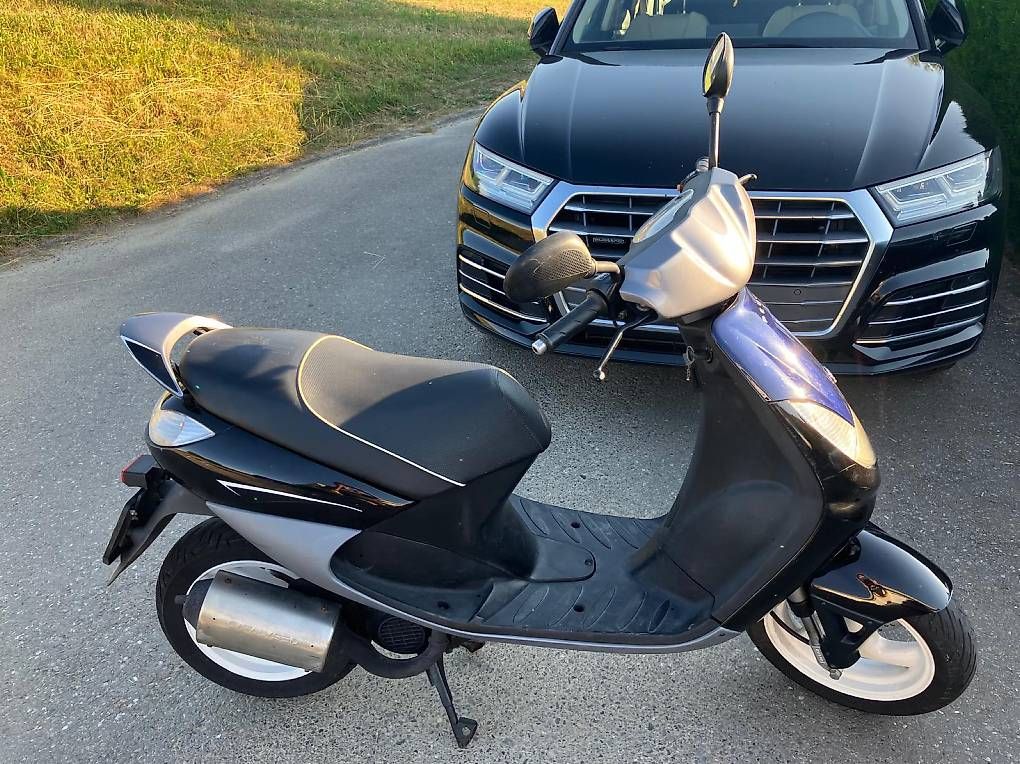 Scooters: Scooter  – D'occasion à Châtillon par riri79 1