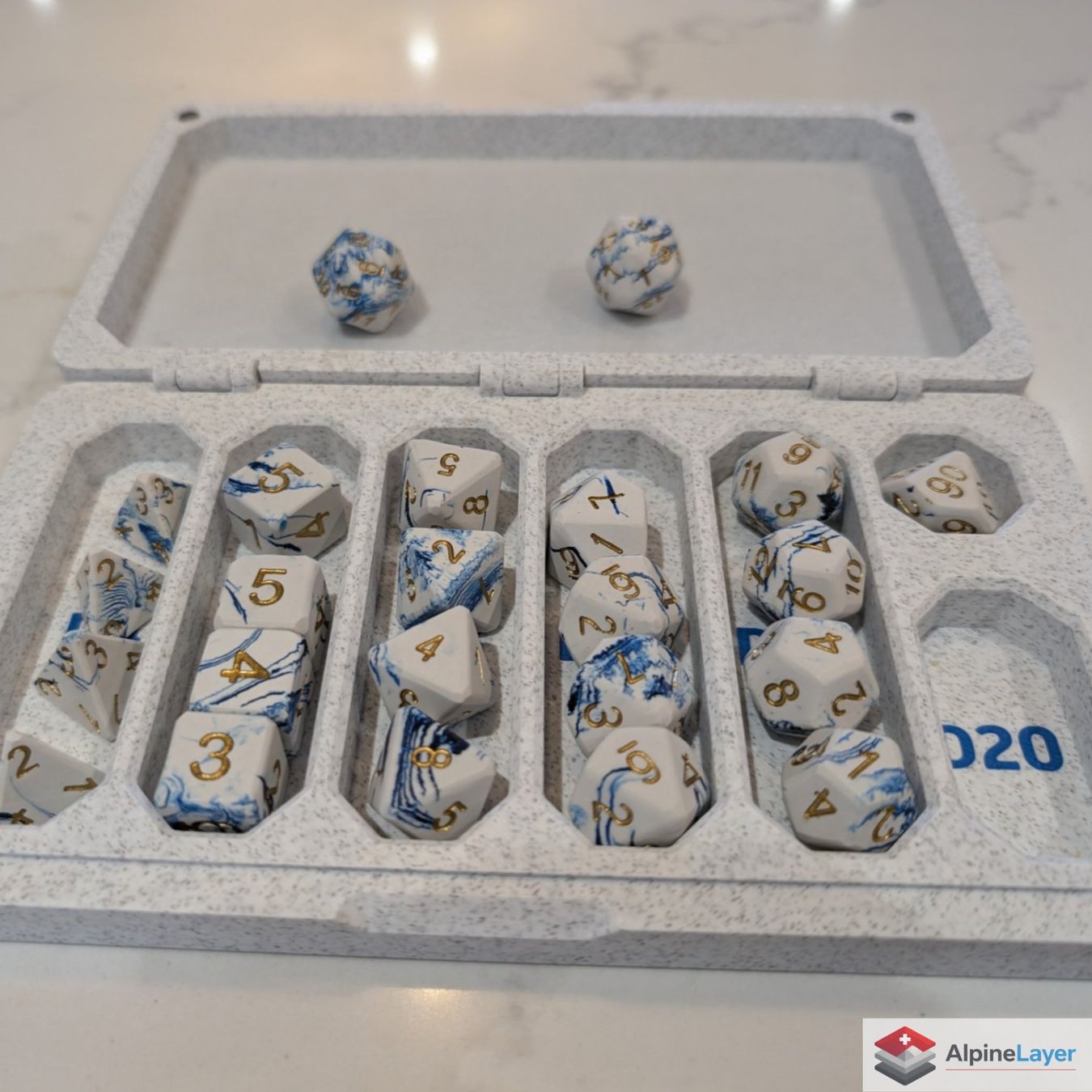 Giochi: D&D Dice Box & Tray 3D Printed – White Blue – Nuovo (secondo la descrizione) da Losone venduto da AlpineLayer 2