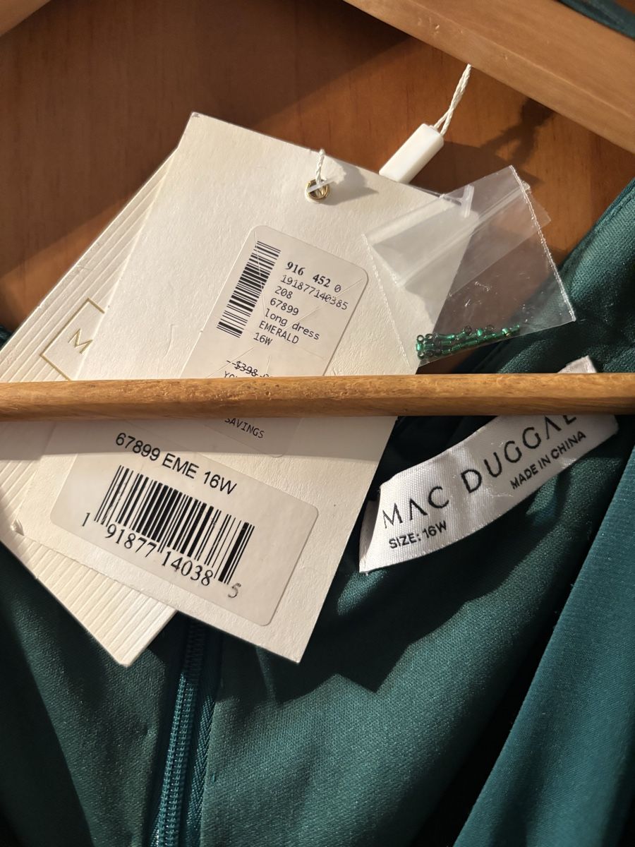 Vestiti: Mac Duggal Emerald Green Gown - Size 16W – Nuovo (secondo la descrizione) da Luzern venduto da mon_6rzf 5