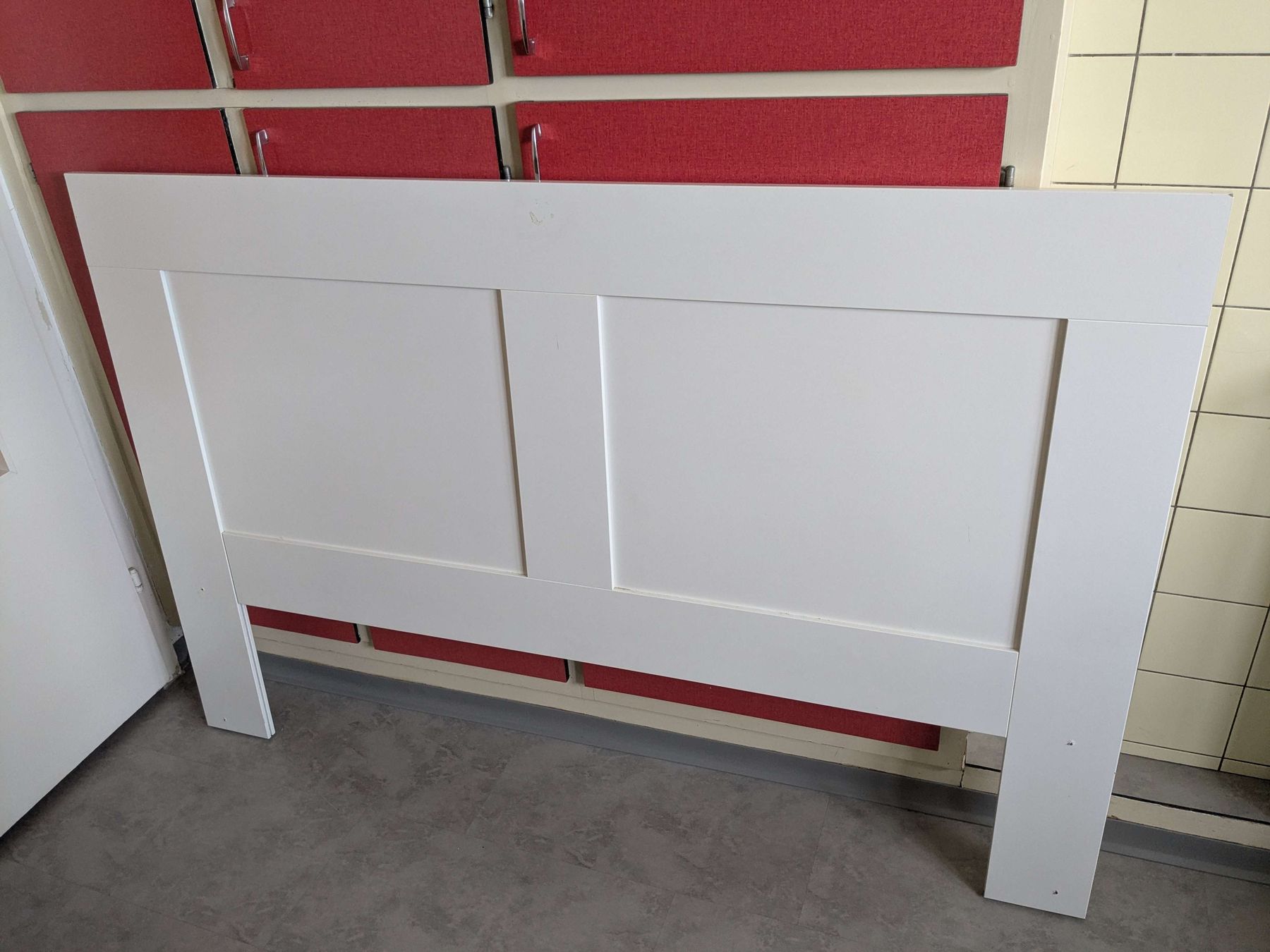 Ikea Letti: IKEA BRIMNES Weisses Bettkopfteil – Usato da Ehrendingen venduto da saszigeti