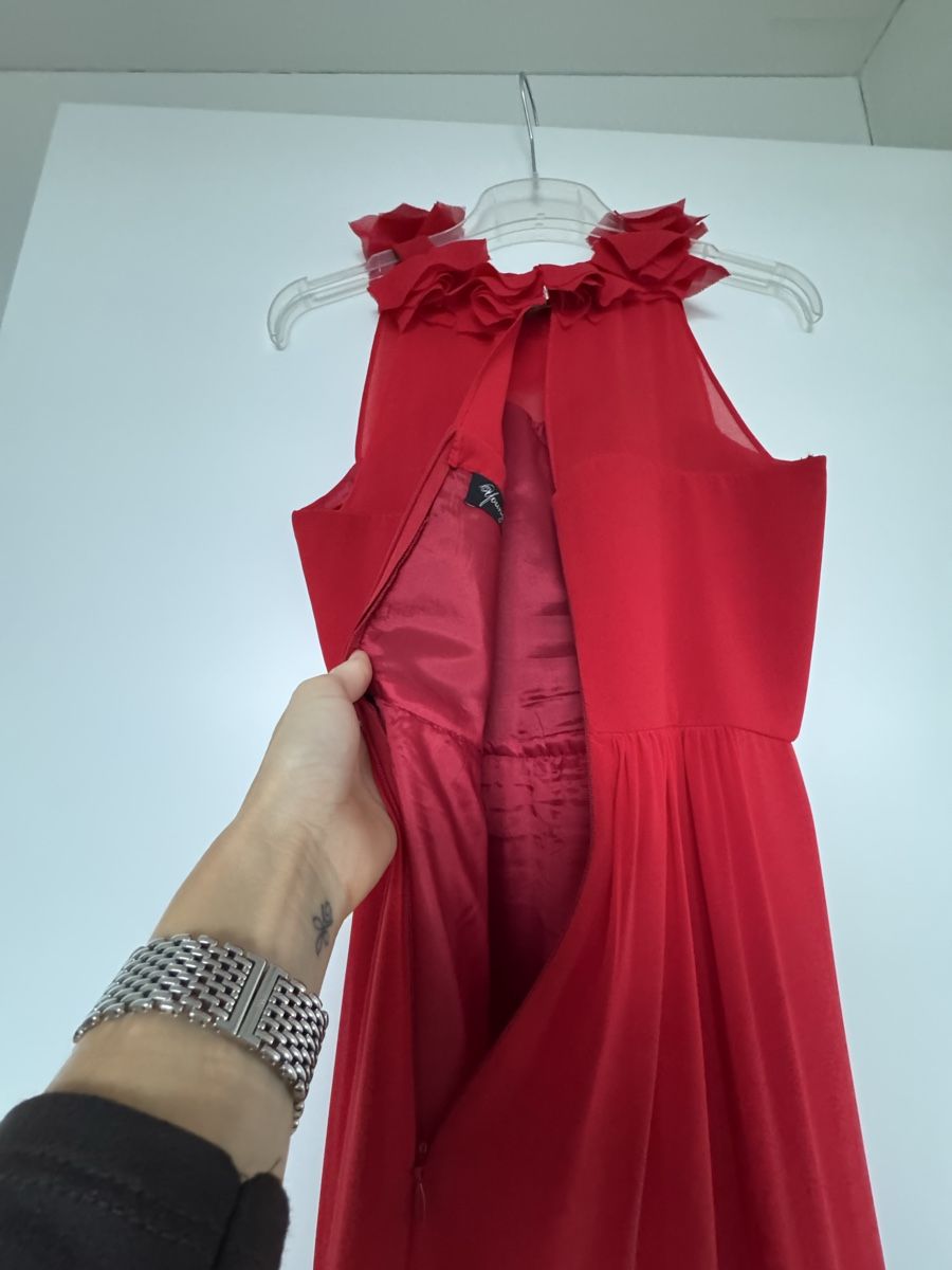 Vestiti: Elegantes, rotes Abendkleid mit Rüschen - Grösse 36 – Usato da Zürich venduto da hub_vt7l 3