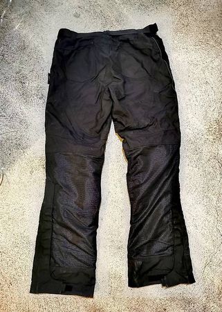 Schutzbekleidung für Motorradfahrer/ Motorradhose