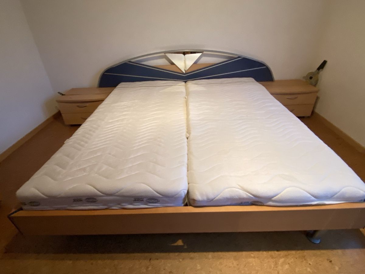 Schlafzimmer Komplett: Bett, Schrank, Kommode