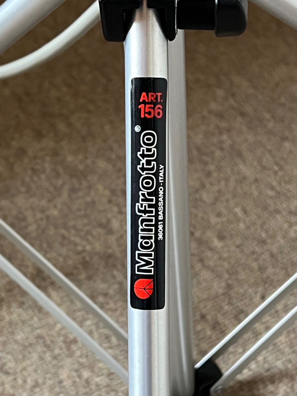 Manfrotto Lampade: Studioleuchten mit Manfrotto Stativen – Usato da Sennhof venduto da Johnbest 5