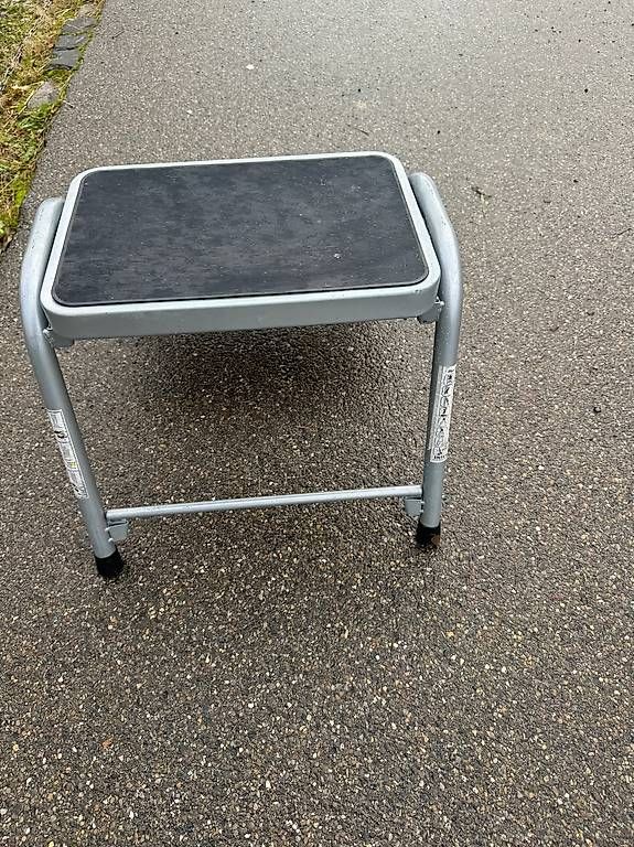 Scale: Doppeltritt Wohnwagen Doppel Trittstufe – Usato da St. Gallen venduto da babinos01 2