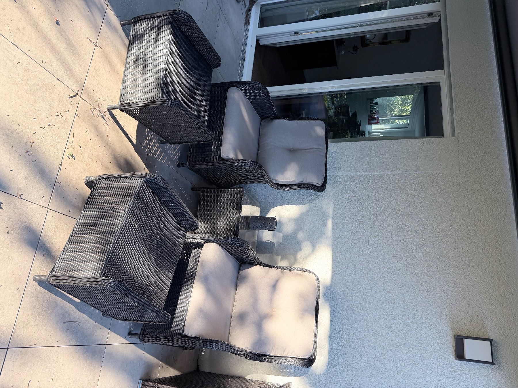 Poltrone: 2 Gartenstühle mit Hocker und Tisch – Usato da Ebmatingen venduto da thw_2fzt 1