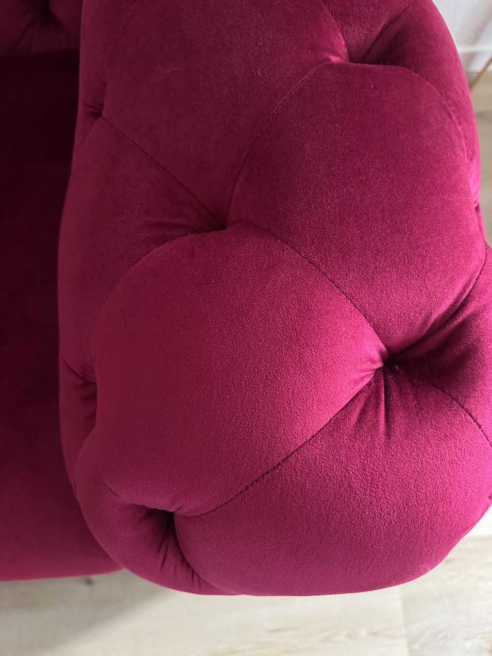 Divani: Chesterfield sofa x1 + 1 pouf – Usato da Zollikon venduto da Marsat25 2