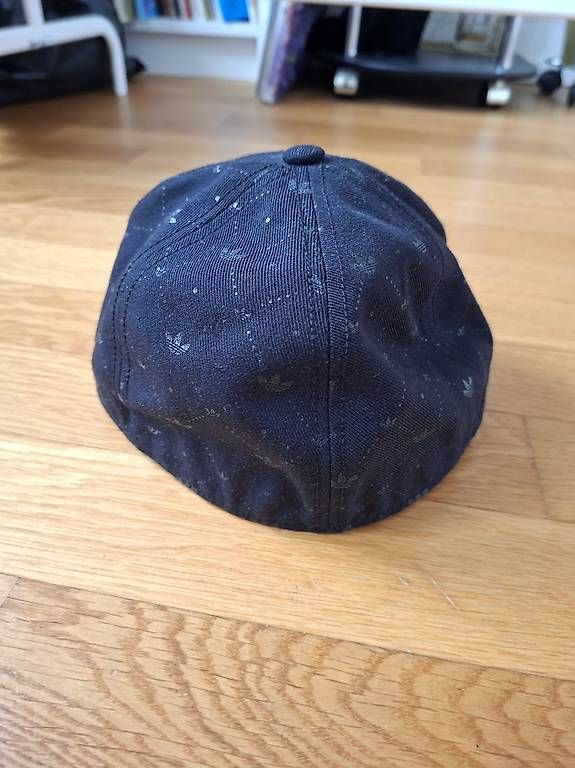 Adidas Copricapi, berretti & cappellini: Neues Adidas Orginials Cap in Grösse S – Nuovo (secondo la descrizione) da St.Gallen venduto da suryKe 2