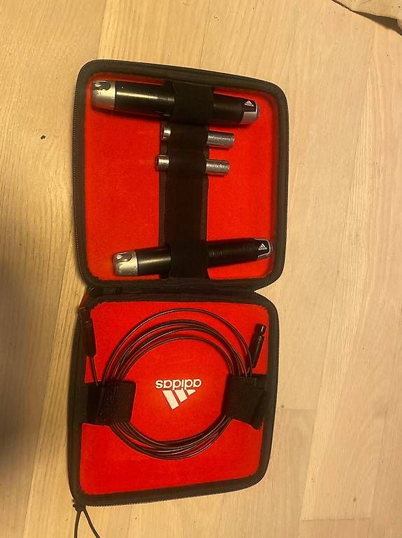 Corde per saltare: Adidas Springseil mit Etui und Gewichte  – Usato da Zürich venduto da ath_p76d