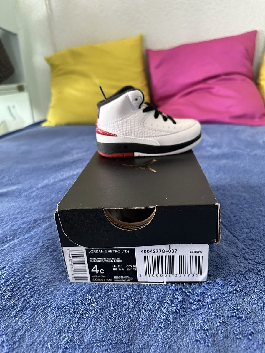 Jordan Herrenschuhe: Jordan 2 Retro – Neu und originalverpackt aus Fribourg von Handwerker07