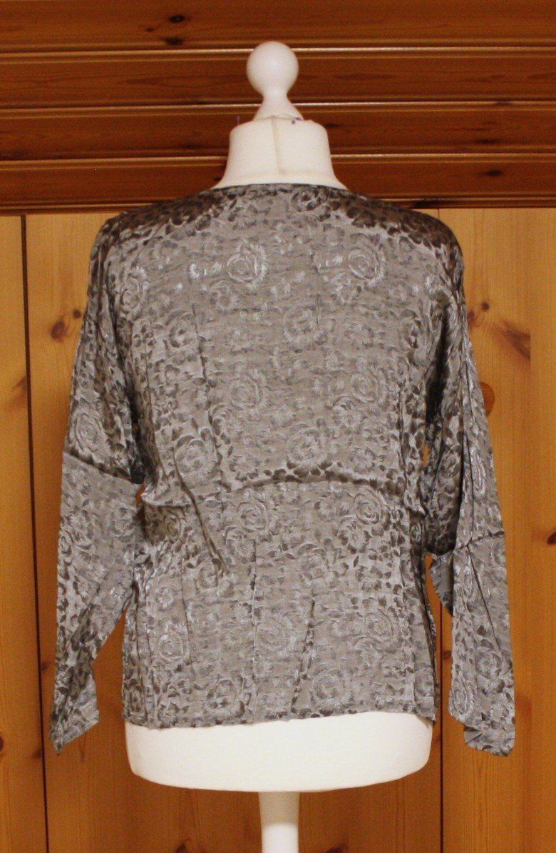 Blusen: Bluse schwarz-silber Gr. M – Gebraucht aus Flüelen von Diversicum-Vintage 5