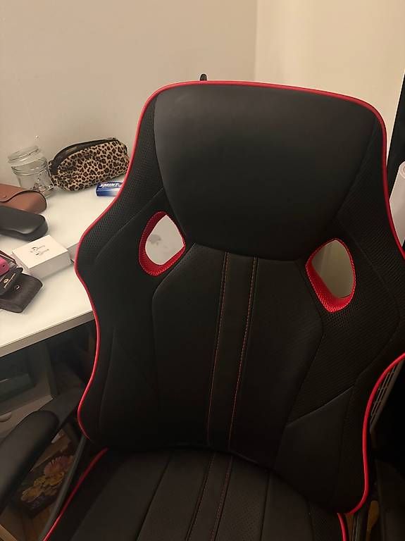 Sedie: Gaming-Stuhl schwarz/rot – Usato da Winterthur venduto da hndrxxoxo 1