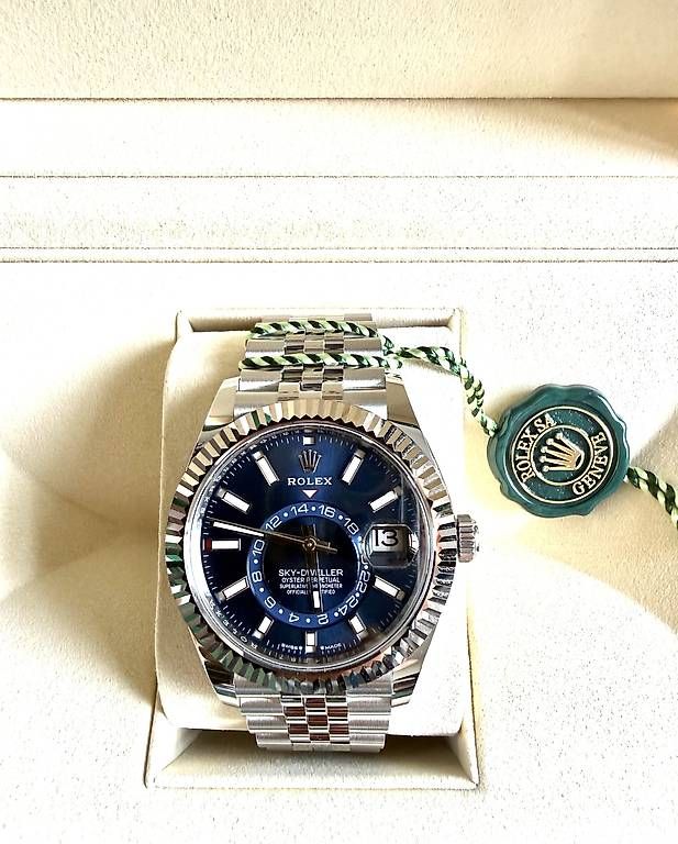 Rolex Orologi: Rolex Sky-Dweller blau – Nuovo e nell'imballaggio originale da Zürich venduto da zumbi1967 1