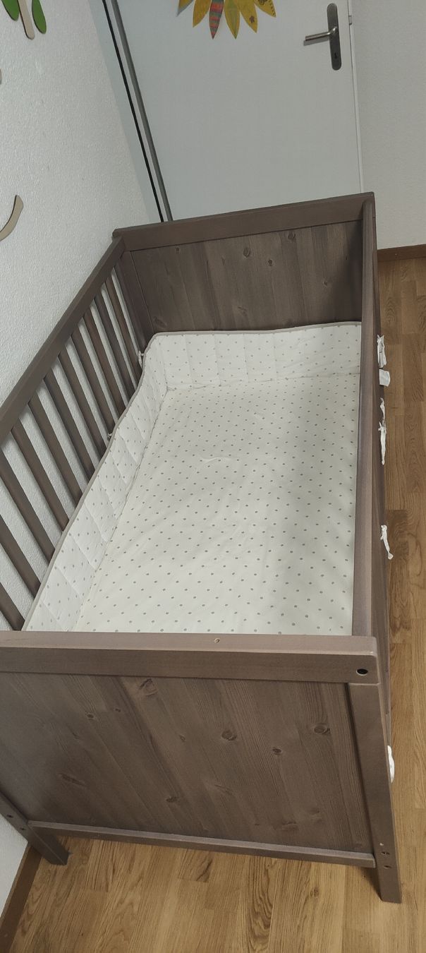 Ikea Letti: Babybett Ikea mit Matratze – Usato da Wil SG venduto da divadeluxe 2
